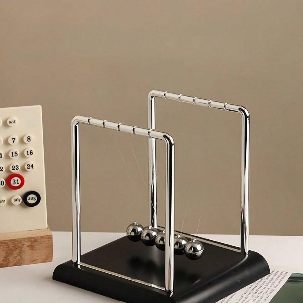 Black Metal Newton's Cradle Ba - đánh giá và giá Office Desk Tech Accessories