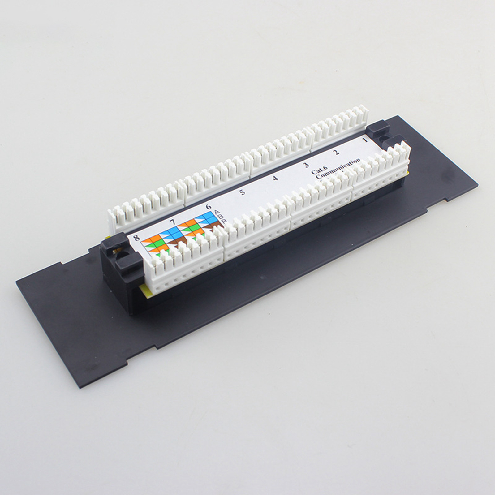 8Port Wall-Mounted Patch Panel - đánh giá và giá Patch Panel Cat6