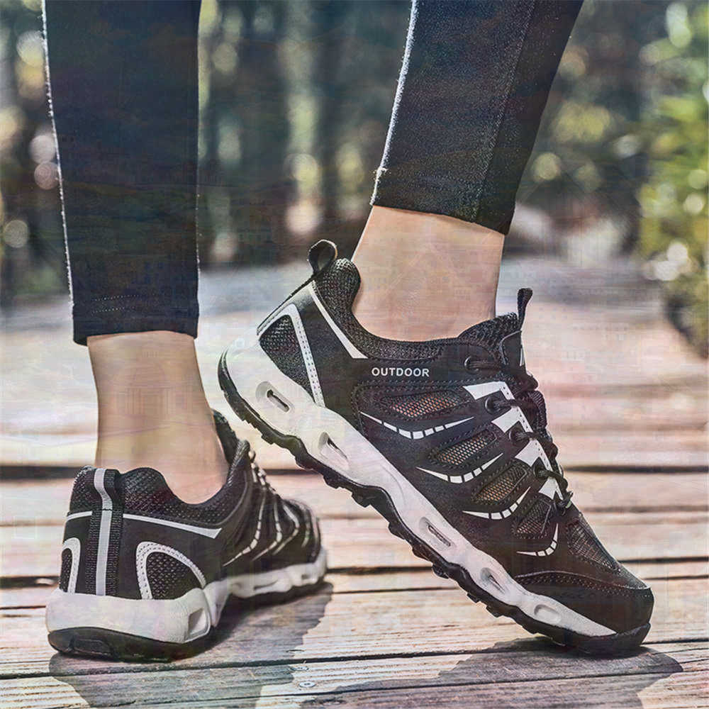 Sumer Round Tip Silver Sneaker - đánh giá và giá Office Tech Supply